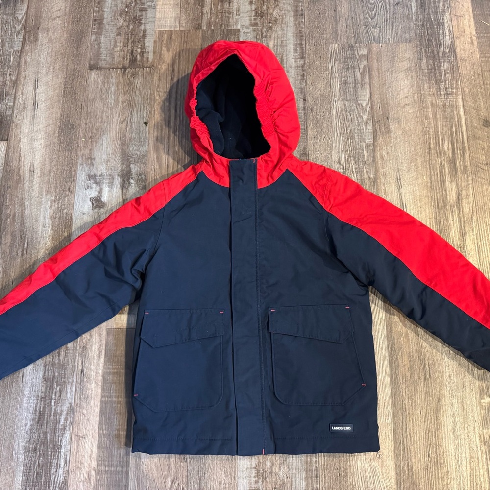 Lands End Jacket boys 5/6 Medium
EUC